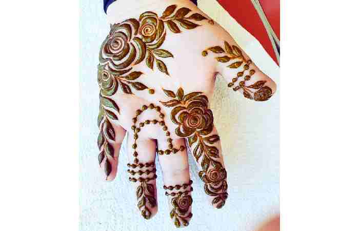 Cute Mehndi Design For Kids (2)